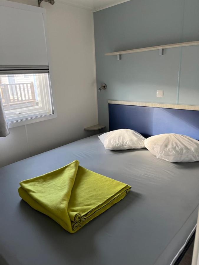 Mobil Home Vue Mer Camping Tohapi Vias Exterior photo